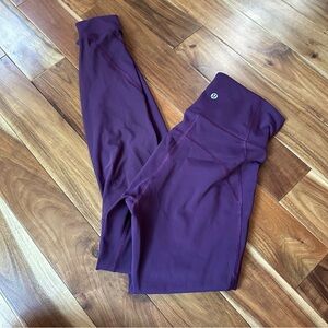 Lululemon Hot Like Agni pants. Size 4.
